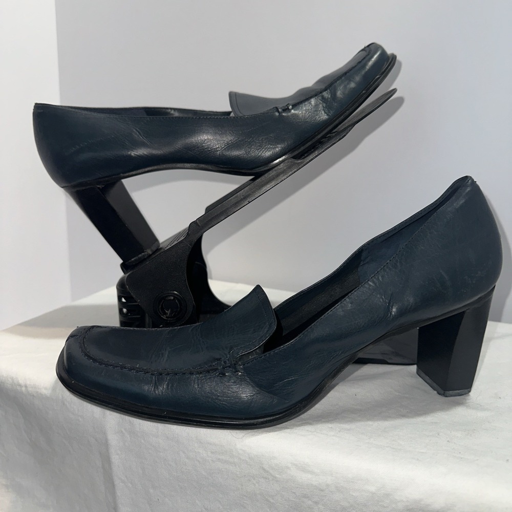Etienne Aigner Navy Blue Leather Status Pumps Womens‎ Size 8